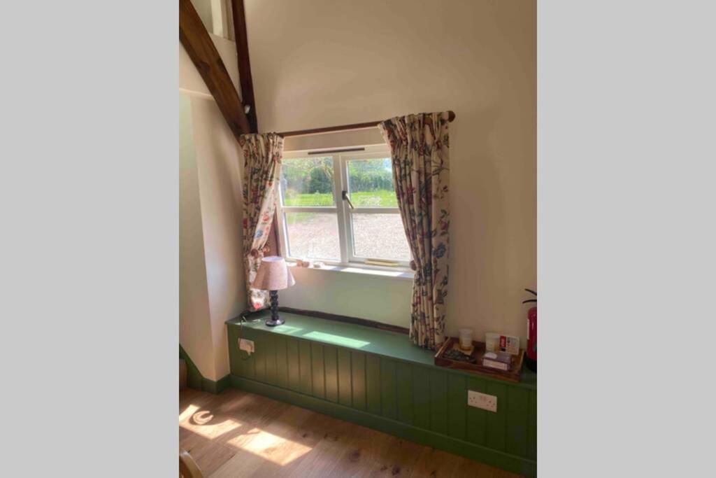 Gorgeous Comfortable Barn With Huge Private Orchard In Quiet Suffolk Location Depden Eksteriør bilde